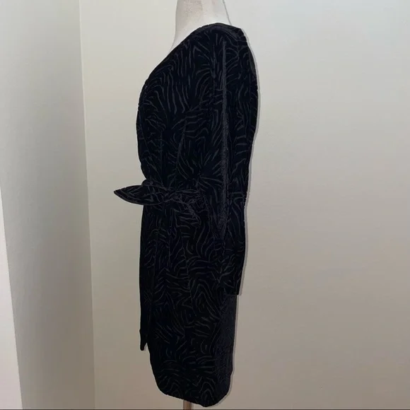 Paris Atelier & Other Stories Black Zebra Texture  Velvet Wrap Dress Size Small - Picture 3 of 15